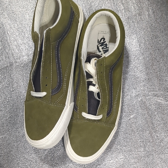 Vans Vault  Olive Green Sneakers 13 - Picture 1 of 6